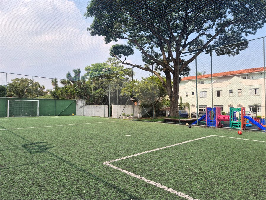 Casa à venda com 2 quartos, sendo 1 suíte,  no condomínio Quintas Marajoara, São Paulo - SP