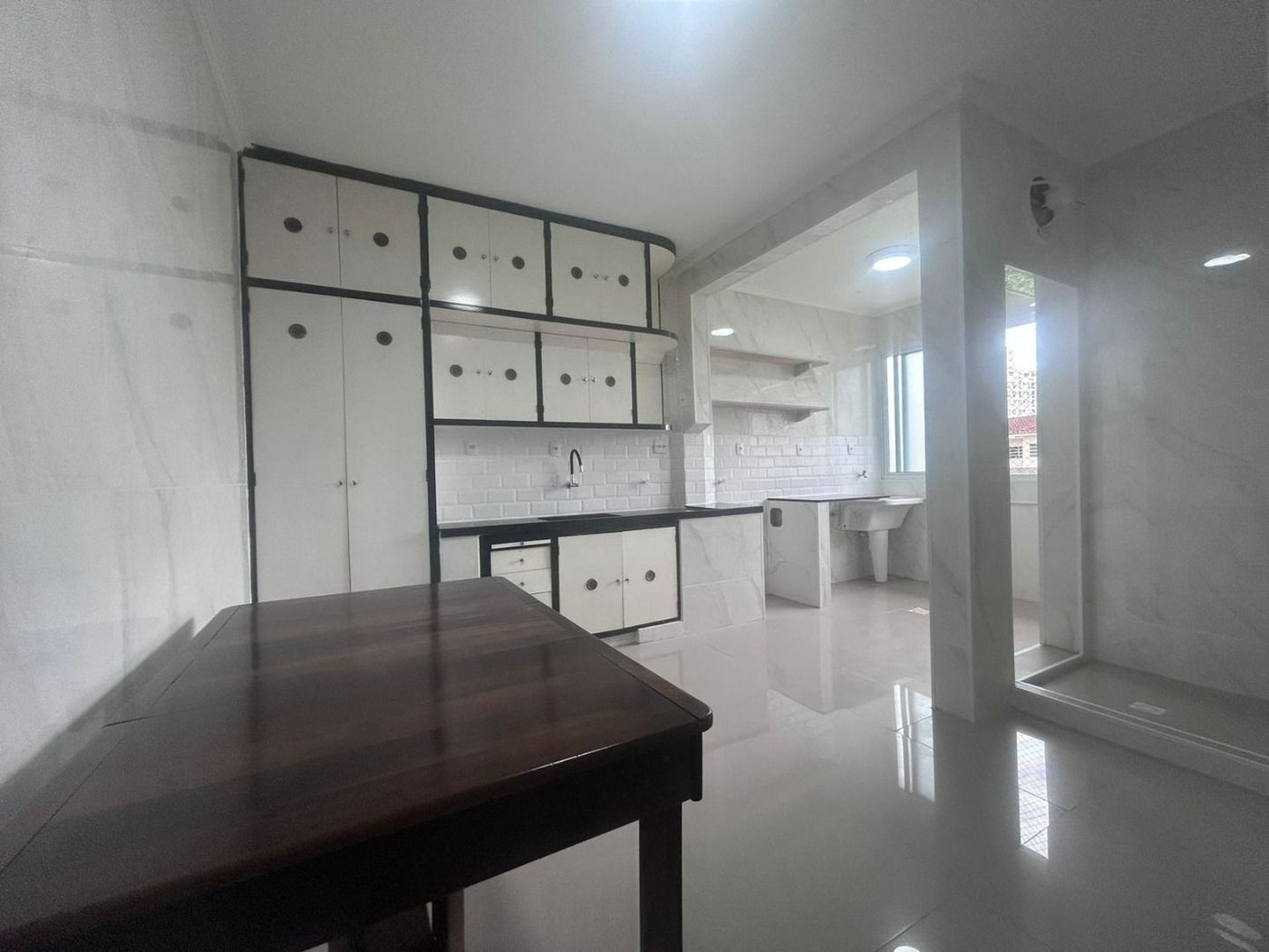 Casa com 2 dormitórios para alugar, 120 m² por R$ 5.000,00/mês - Encruzilhada - Santos/SP