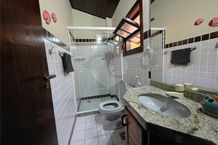 Casa à venda com 4 quartos, sendo 2 suítes, em Geribá, Armação dos Búzios, RJ
