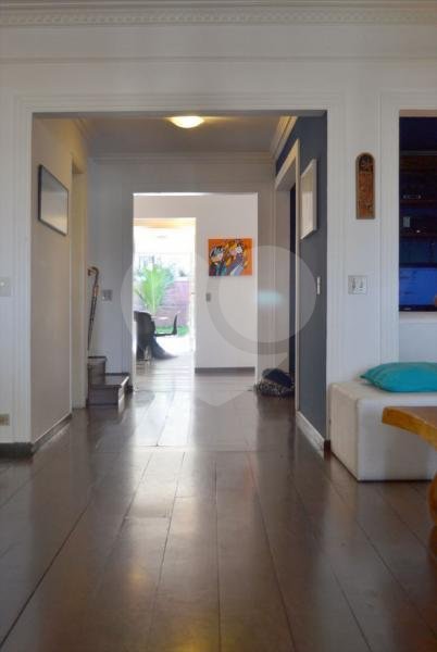 Casa à venda com 4 quartos, sendo 3 suítes, em Jardim Leonor, São Paulo, SP