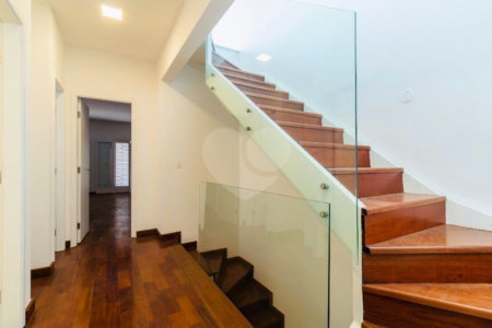 Casa à venda com 3 quartos, sendo 1 suíte,  no condomínio Reserva do Visconde, São Paulo - SP