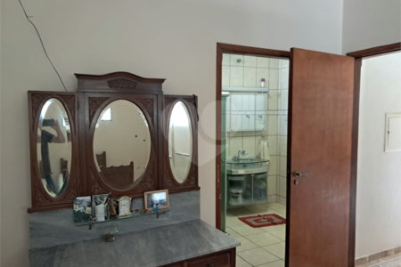 Casa à venda com 3 quartos, sendo 1 suíte, em Vila Boa Vista 1, São Carlos, SP