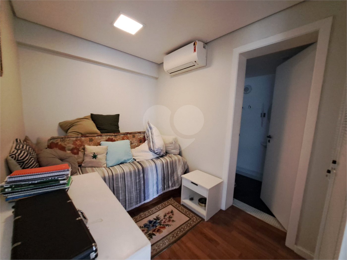 Apartamento à venda com 3 suítes em Campo Belo, São Paulo, SP