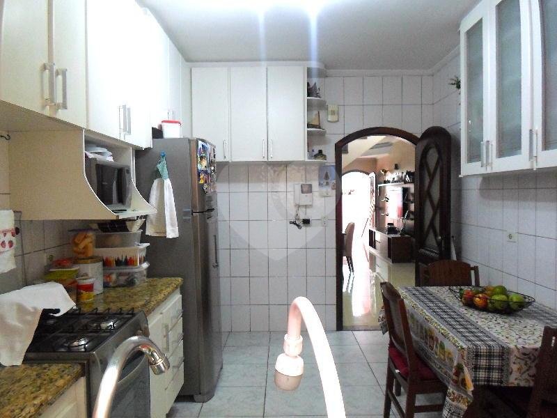 Sobrado à venda com 3 suítes em Vila Galvão, Guarulhos, SP