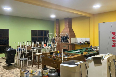 Sítio à venda com 5 quartos, sendo 1 suíte, no Centro, Araçoiaba da Serra, SP