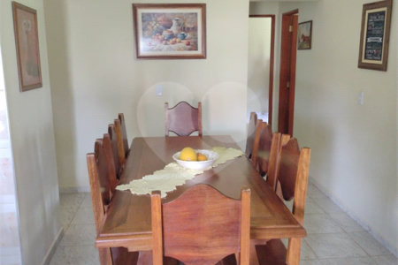 Sítio à venda com 4 quartos no Centro, Araçoiaba da Serra, SP