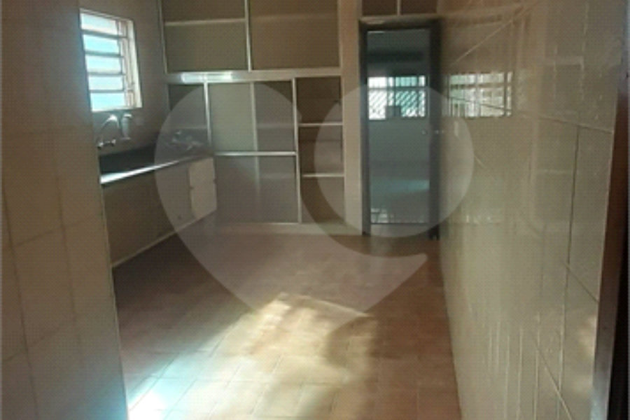 Casa à venda com 3 quartos, sendo 1 suíte,  em Parque Vitória, São Paulo, SP