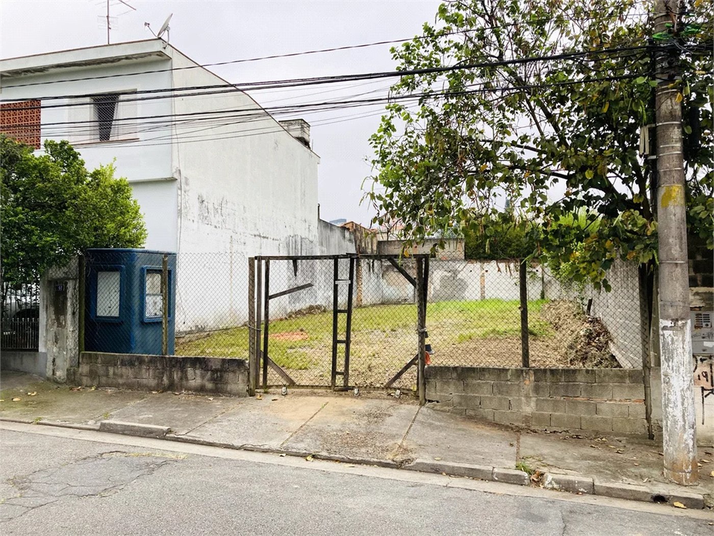 Terreno à venda em Jardim Esmeralda, São Paulo, SP