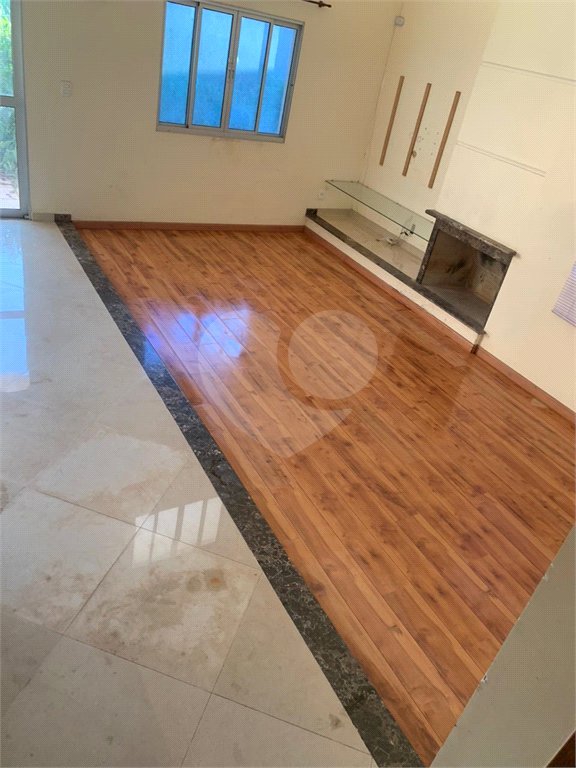 Casa à venda ou para alugar com 4 quartos, sendo 2 suítes, no condomínio Tereza Cristina, Jundiaí - SP