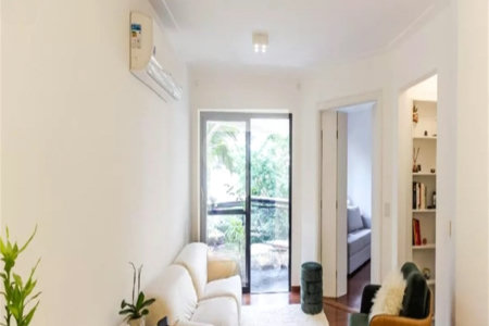 Apartamento à venda com 2 quartos, sendo 1 suíte, em Moema, São Paulo, SP