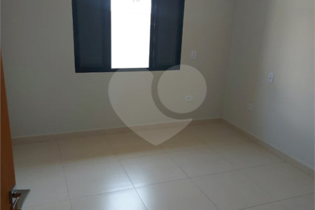 Sobrado à venda ou para alugar com 3 quartos, sendo 1 suíte, em Jardim do Lago, Atibaia, SP