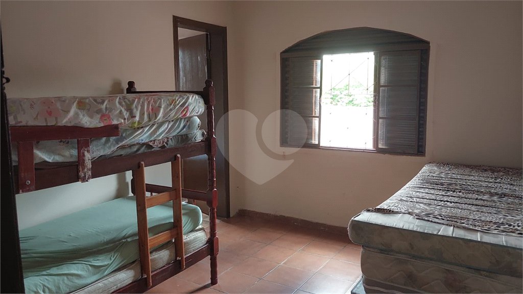 Chácara à venda com 4 quartos no Centro, Araçoiaba da Serra, SP