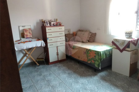 Casa à venda com 4 quartos, sendo 1 suíte, em Jardim Bela Vista, Itapetininga, SP