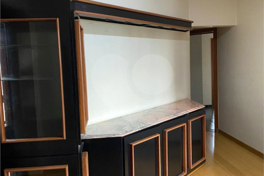Apartamento à venda com 4 quartos, sendo 3 suítes,  em Morumbi, São Paulo, SP