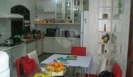 Casa à venda com 3 quartos no condomínio Travessa Sílvio Lazzari,76, São Paulo - SP