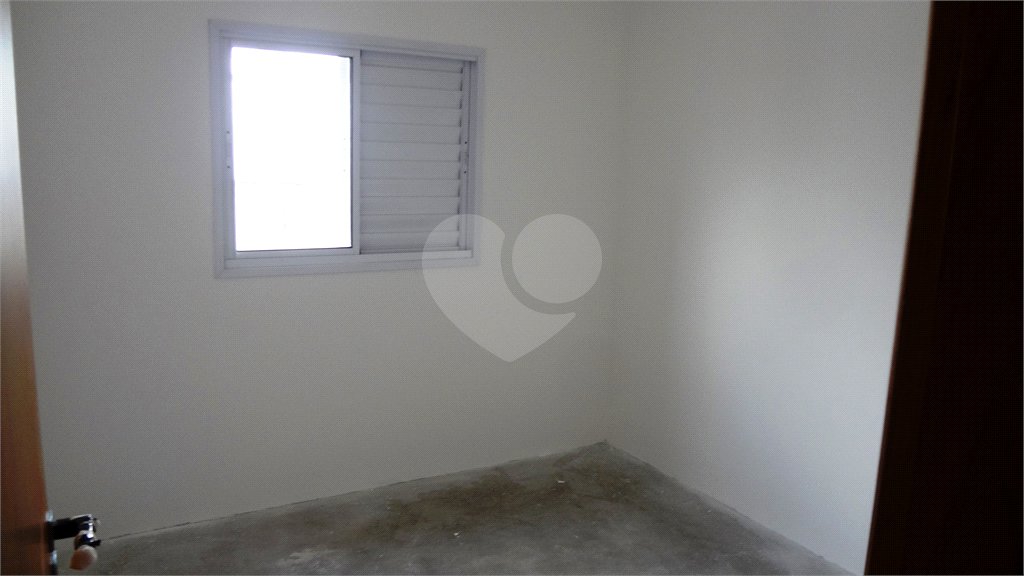 Sobrado à venda com 3 quartos, sendo 1 suíte,  em Vila Nivi, São Paulo, SP