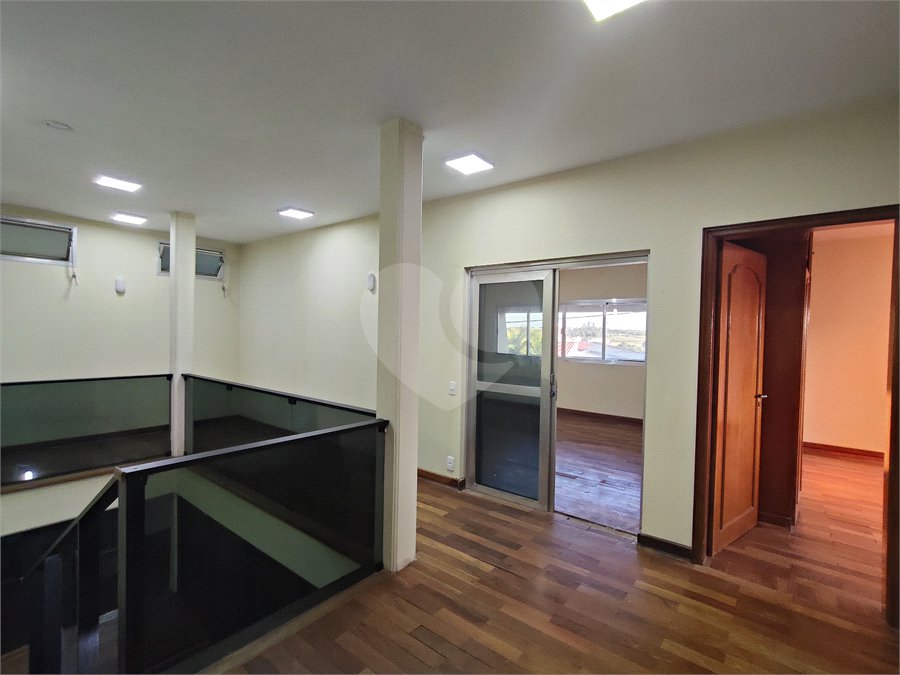 Casa à venda ou para alugar com 5 quartos, sendo 3 suítes, em Vila Maria, Itapetininga, SP