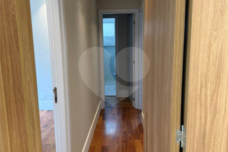 Apartamento à venda com 3 suítes em Vila Olímpia, São Paulo, SP
