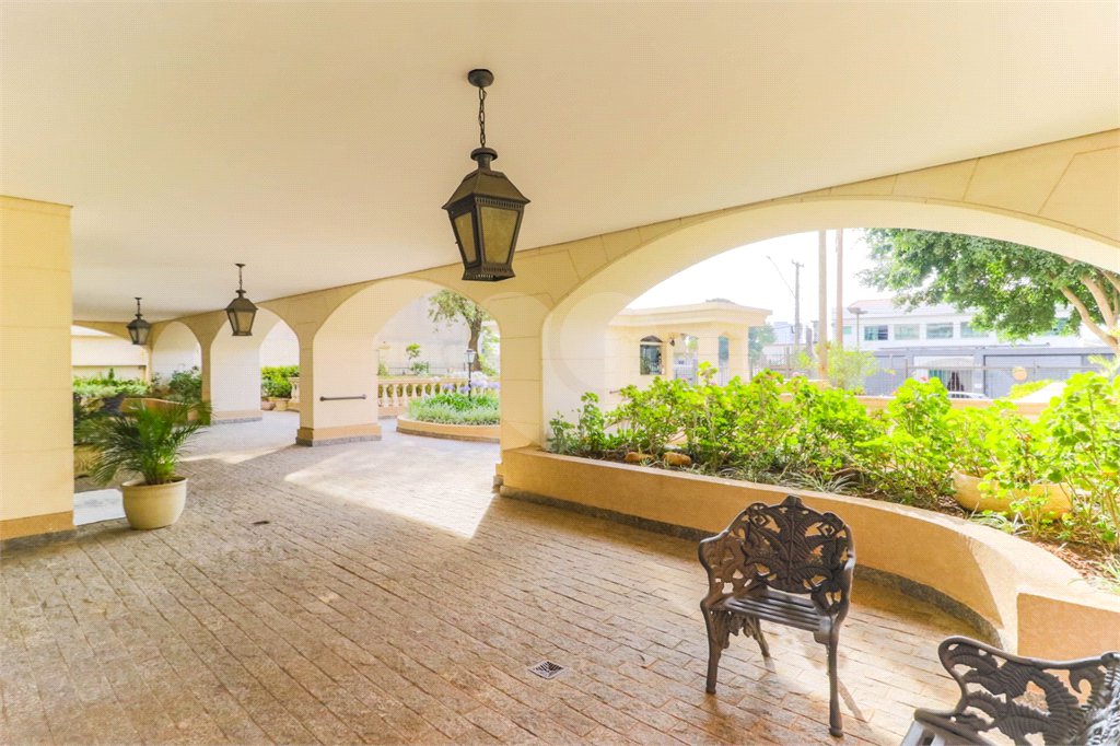 Apartamento à venda com 3 quartos, sendo 1 suíte, em Santo Amaro, São Paulo, SP