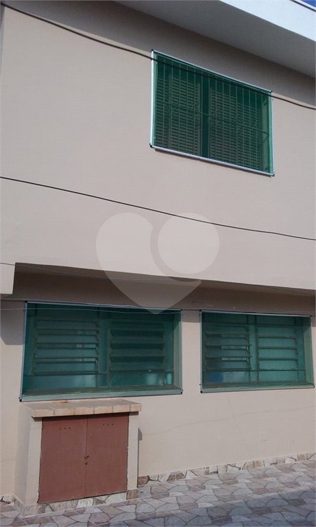 Sobrado à venda com 4 quartos, sendo 1 suíte, em Vila Gomes, São Paulo, SP