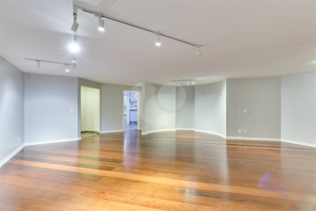Apartamento à venda com 3 suítes em Granja Julieta, São Paulo, SP