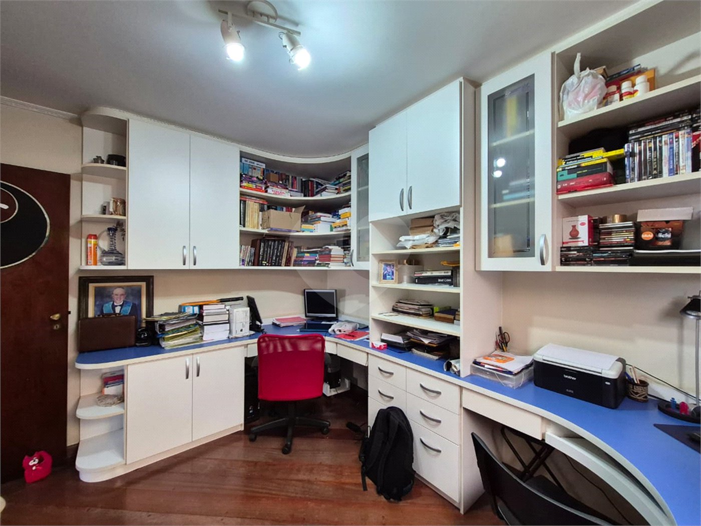Casa à venda com 3 quartos, sendo 1 suíte, em Parque São Domingos, São Paulo, SP