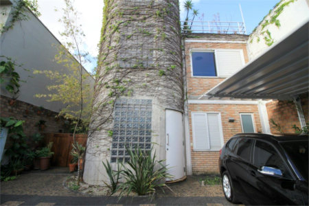 Casa à venda ou para alugar com 5 quartos, sendo 3 suítes, em Vila Madalena, São Paulo, SP