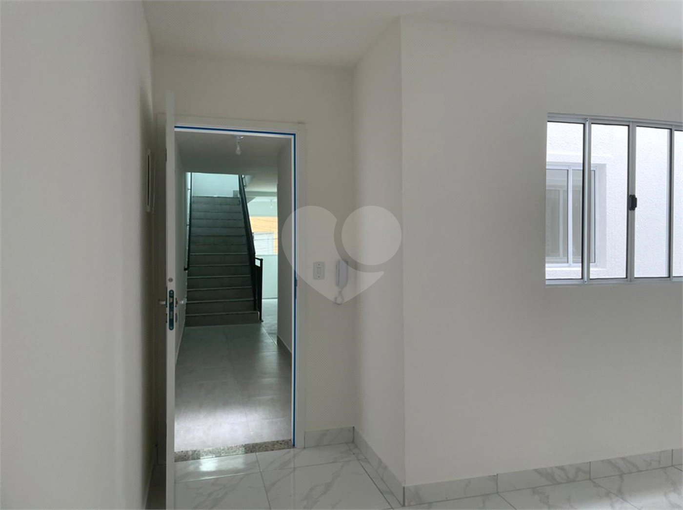 Casa à venda com 2 quartos no condomínio Hebe, São Paulo - SP