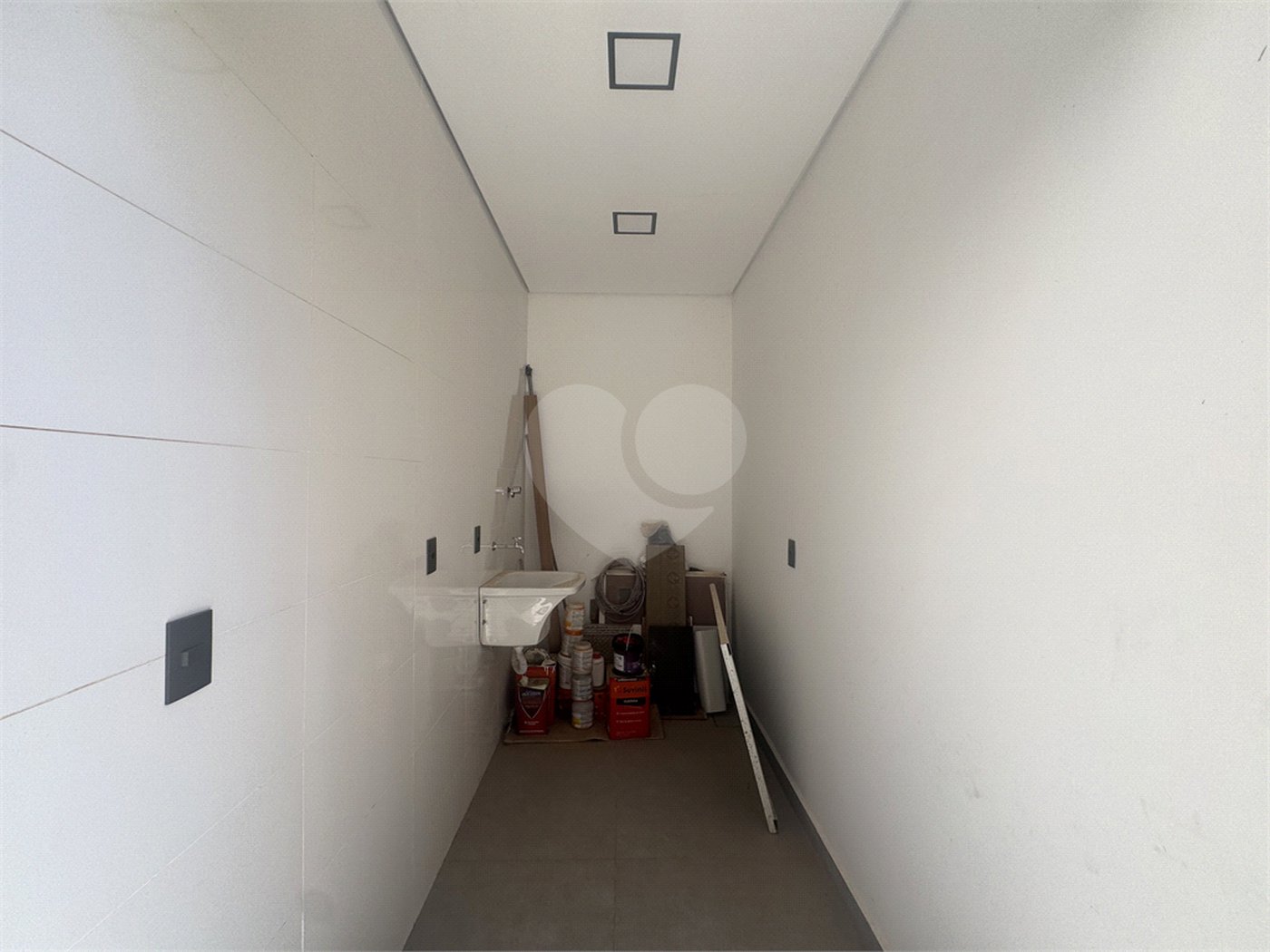 Casa à venda com 3 quartos, sendo 1 suíte, no condomínio Residencial Villagio Wanel, Sorocaba - SP
