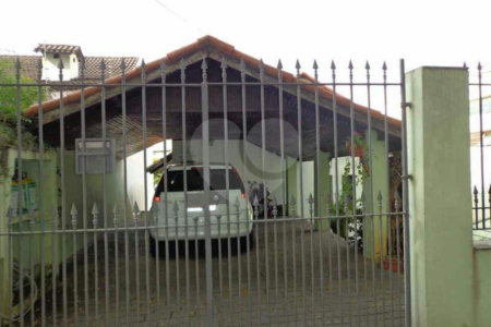 Casa à venda com 3 quartos, sendo 1 suíte,  em Jardim Londrina, São Paulo, SP