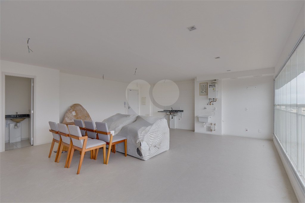 Apartamento à venda com 2 suítes em Santo Amaro, São Paulo, SP