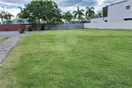 Terreno à venda com 1 suíte, em Barra da Tijuca, Rio de Janeiro, RJ
