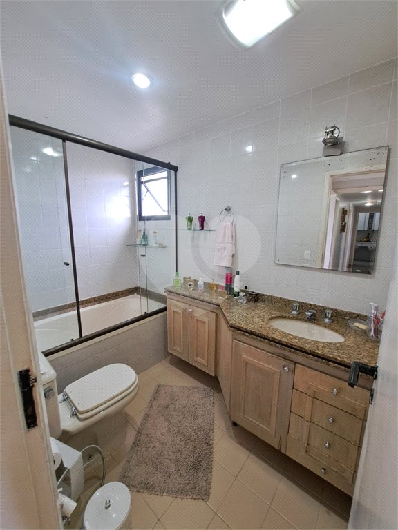 Apartamento à venda com 3 suítes em Vila Suzana, São Paulo, SP