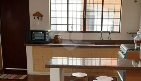 Casa à venda com 4 quartos, sendo 1 suíte,  em Jardim do Estádio, Itu, SP