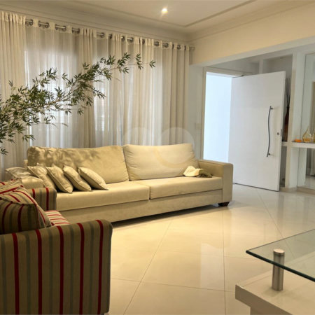 Casa à venda com 3 suítes em Santana, São Paulo, SP