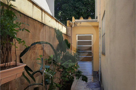 Sobrado à venda com 3 quartos, sendo 1 suíte, em Jardim Marajoara, São Paulo, SP