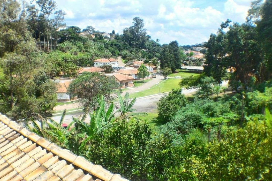 Sobrado à venda com 4 suítes em Horto, São Paulo, SP