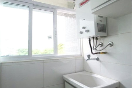 Apartamento à venda com 2 quartos, sendo 1 suíte, em Praça da Bandeira, Rio de Janeiro, RJ