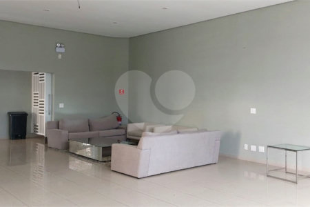Casa à venda com 4 suítes no condomínio Figueira Garden, Atibaia - SP