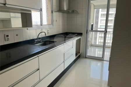 Apartamento à venda com 3 suítes em Mooca, São Paulo, SP