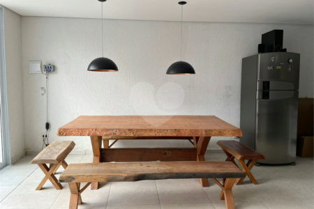 Casa à venda com 4 suítes em Suru, Santana de Parnaíba, SP