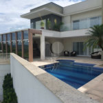 Casa à venda com 4 suítes no condomínio Residencial Jaguary, São José dos Campos - SP