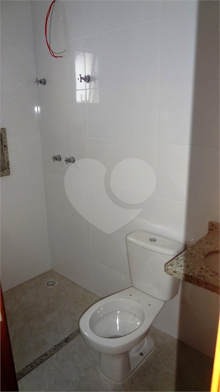 Sobrado à venda com 3 quartos, sendo 1 suíte,  em Vila Nivi, São Paulo, SP