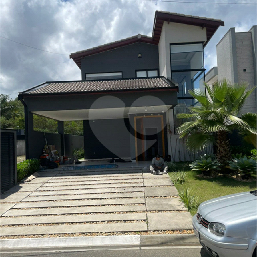 Casa à venda com 4 suítes no condomínio Veneza, Mogi das Cruzes - SP