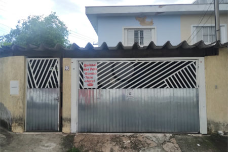Sobrado à venda com 3 suítes em Vila Marari, São Paulo, SP