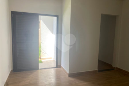 Casa à venda com 3 suítes no condomínio Condomíno Helena Maria, Sorocaba - SP