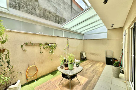 Casa à venda com 3 quartos, sendo 1 suíte, no condomínio Villaggio Viana, Cotia - SP