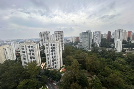 Apartamento à venda com 3 quartos, sendo 1 suíte, em Vila Andrade, São Paulo, SP