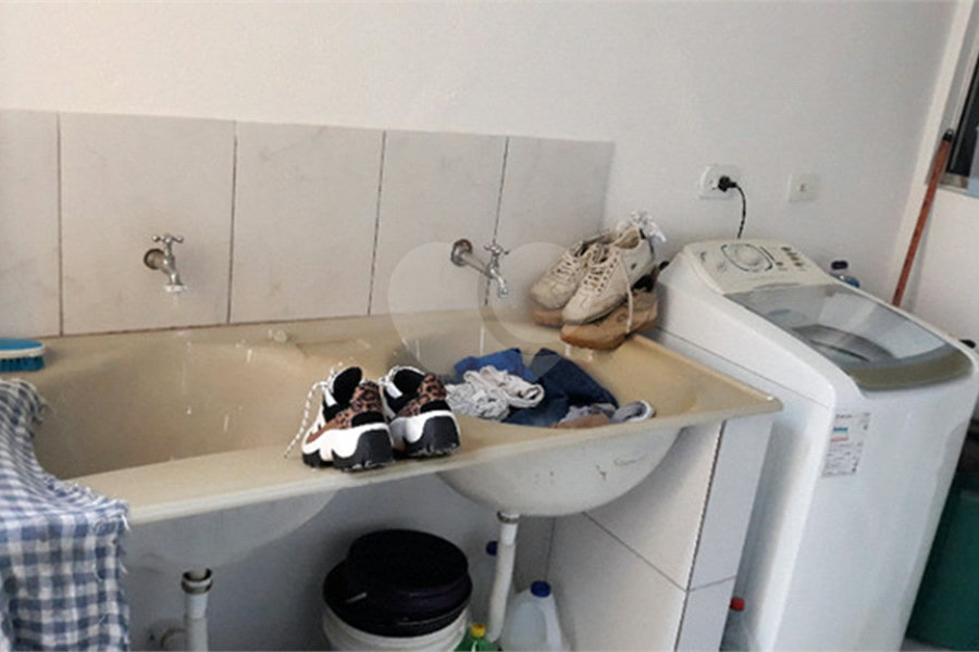 Sobrado à venda com 3 quartos, sendo 1 suíte, em Jardim Peri, São Paulo, SP