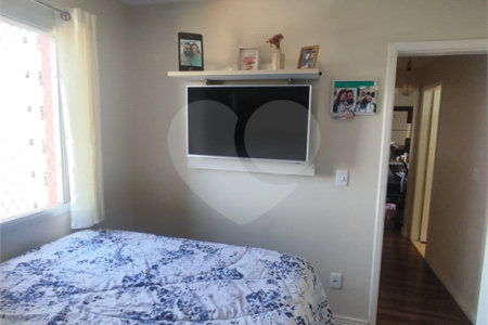 Apartamento com 49m², 2 quartos, 1 garagem, à venda em Itaquera